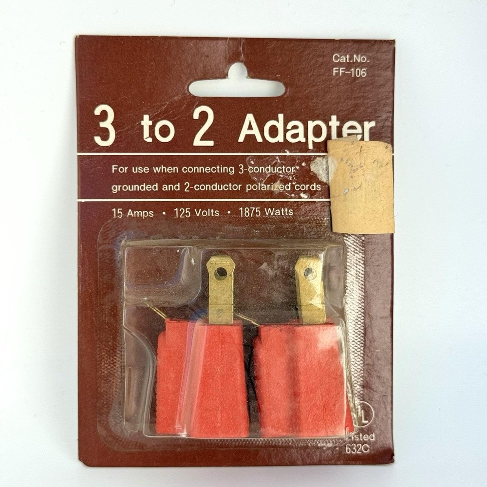 Vintage 3-to-2 Electrical Outlet Adapter Plug Set Cat. FF-106 Red NOS USA